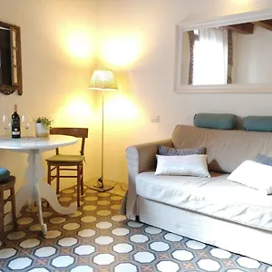 la-casa-sui-portici.hotelinveneto.com/